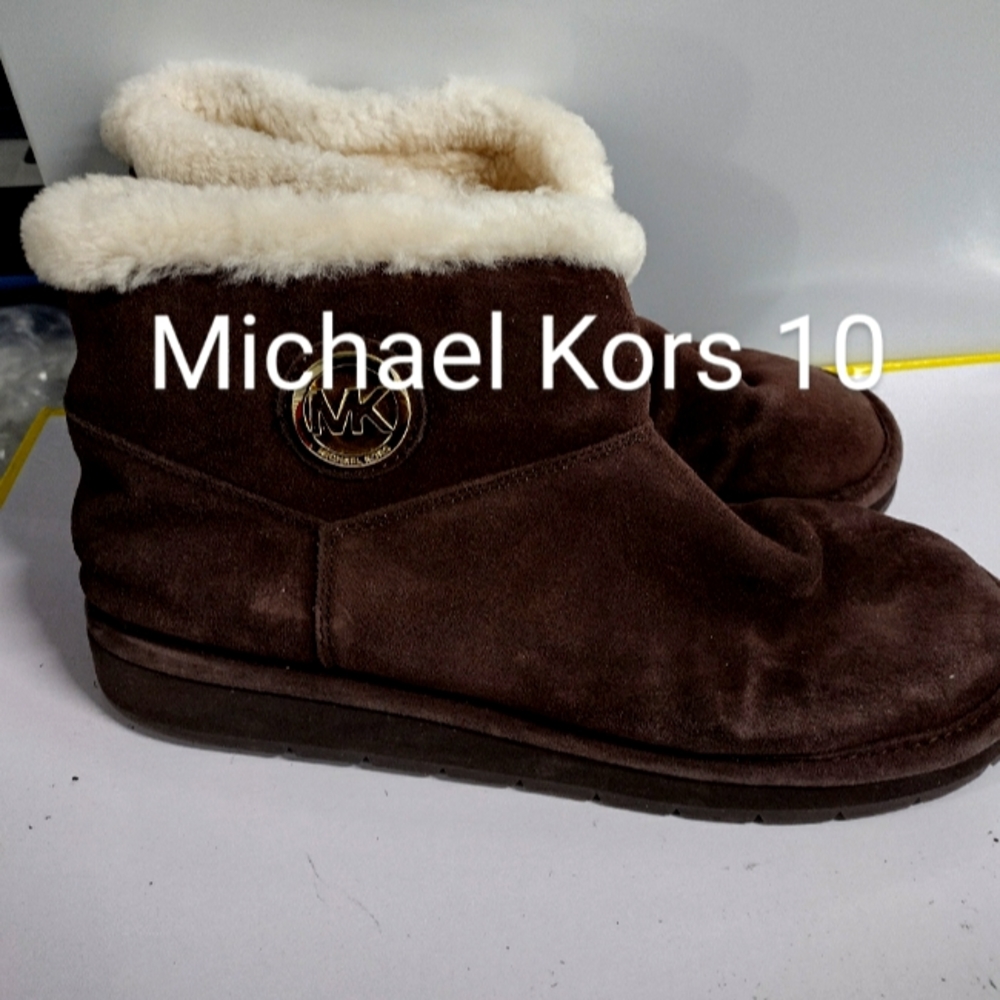 Michael Kors 10 brown boots